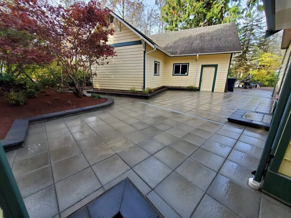 Top-rated lawn mowing service for residential properties in Kirkland, WA by Lilly's Landscaping & Construction