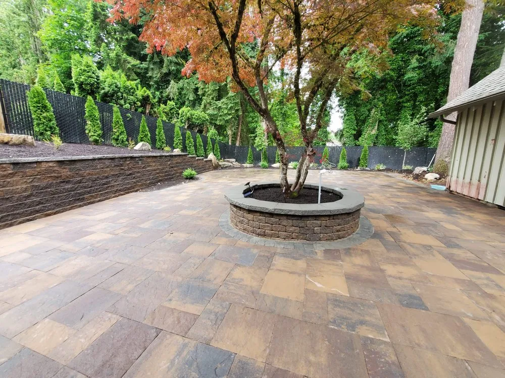 Top-rated landscape installation experts serving Kirkland, WA - Lilly's Landscaping & Construction