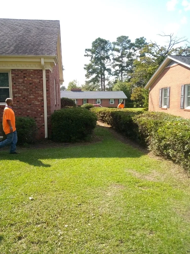 Custom lawn mowing service in Saint Pauls, NC - Lilly's Lawncare