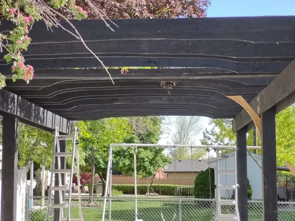 Custom yard cleanup service for beautiful yards across Bluffdale, UT - Lilo Services