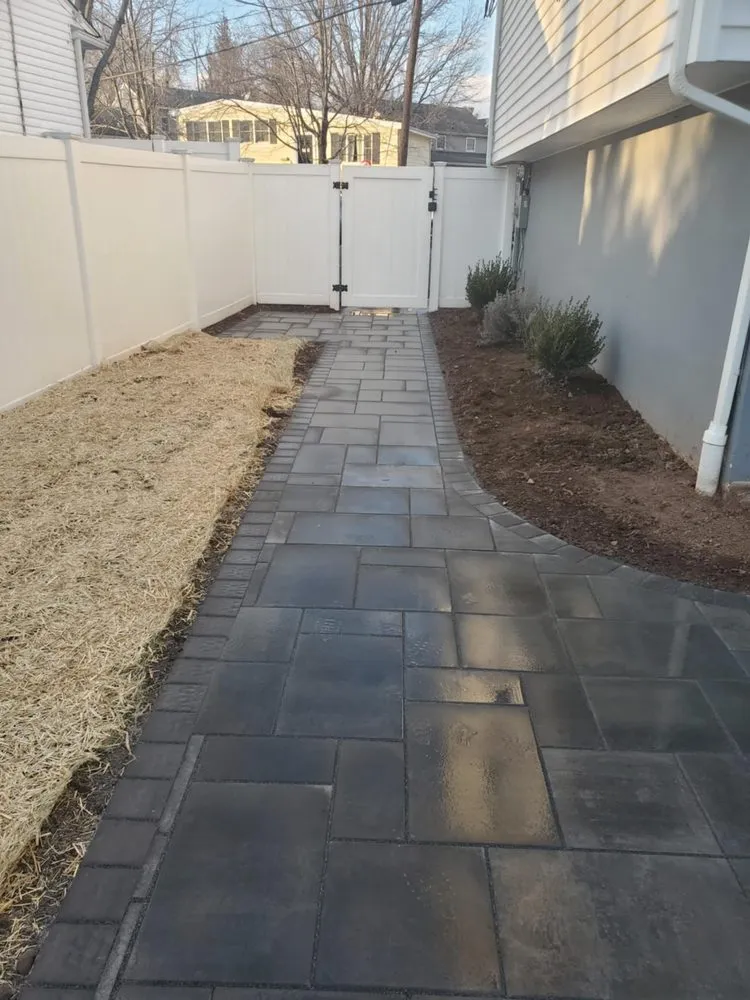 Local lawn mowing service in North Plainfield, NJ - Lily Pad Ponds