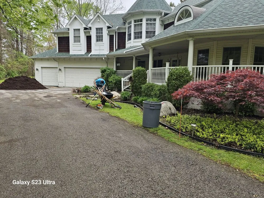 Professional lawn care service with custom design in Toledo, OH by LilyBear Landscape