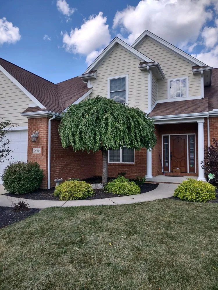 Affordable yard cleanup service in Toledo, OH by LilyBear Landscape