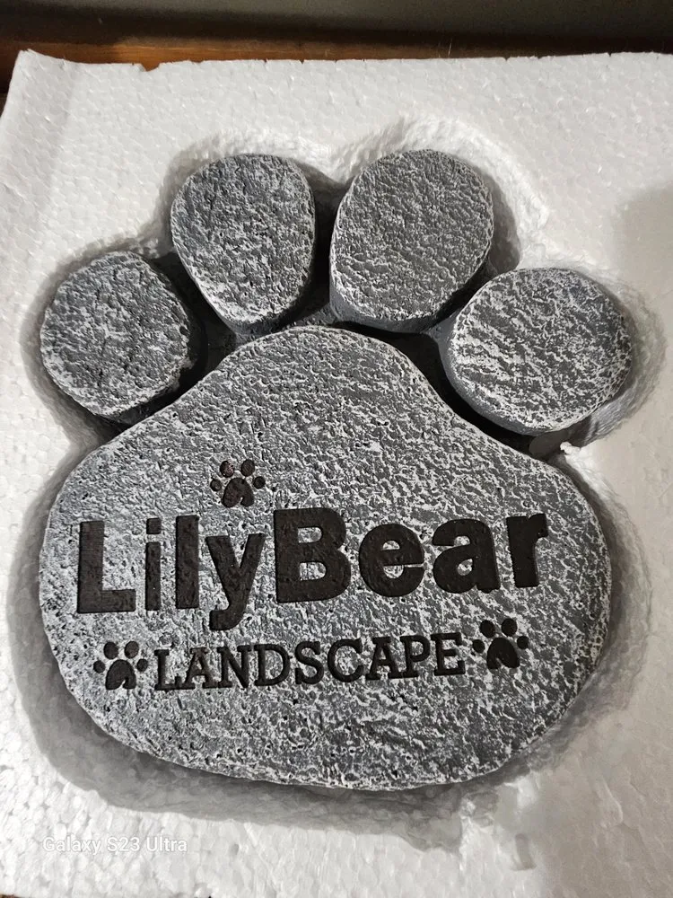 Affordable yard maintenance for beautiful yards in Toledo, OH by LilyBear Landscape