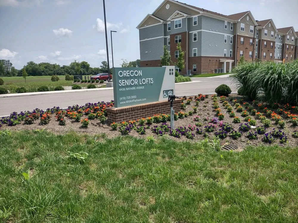 Custom lawn mowing service in Toledo, OH by LilyBear Landscape