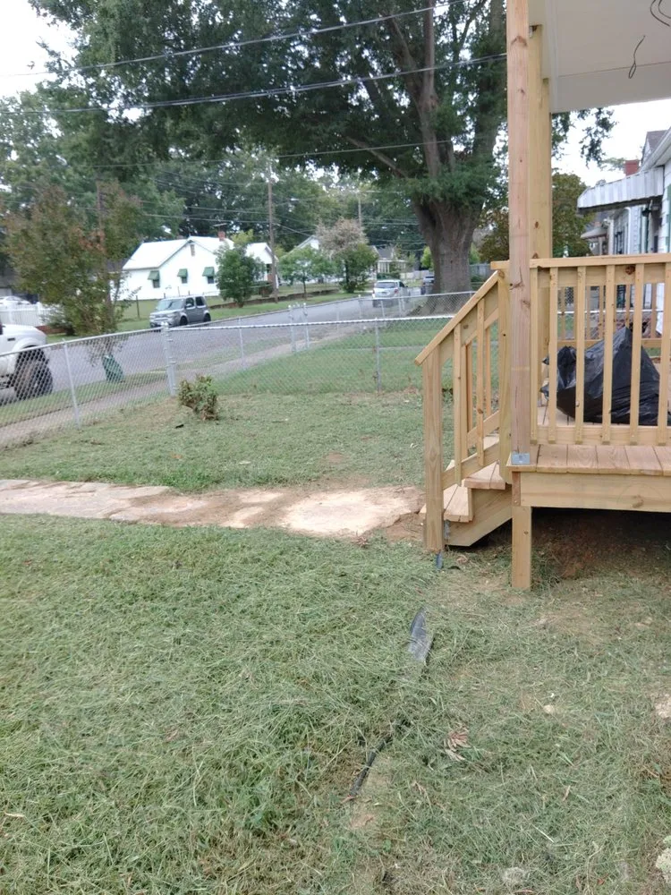 Affordable landscape installation experts serving Louisa, VA - Lily's Lawn Service