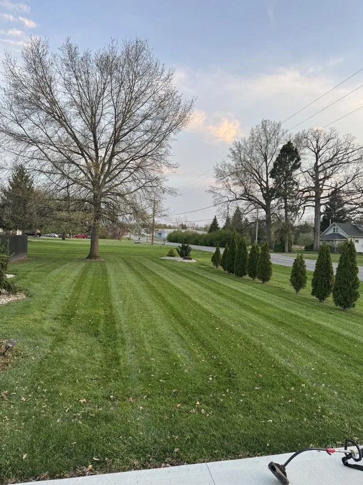 Reliable garden landscaping in Lima, OH by Lima Lawn Legends