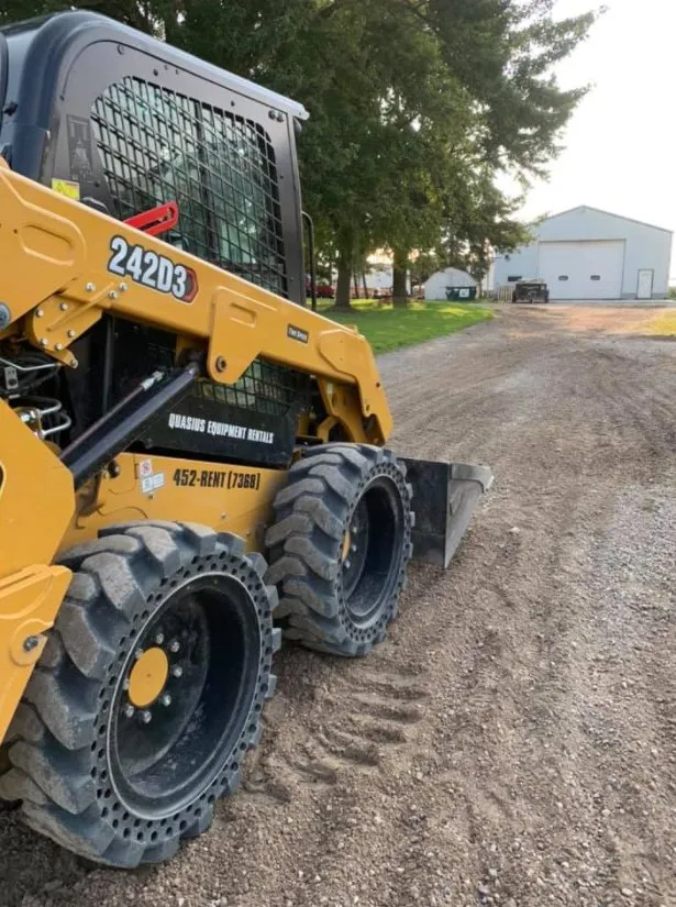 Professional garden landscaping in Oostburg, WI - Limberg Landscaping