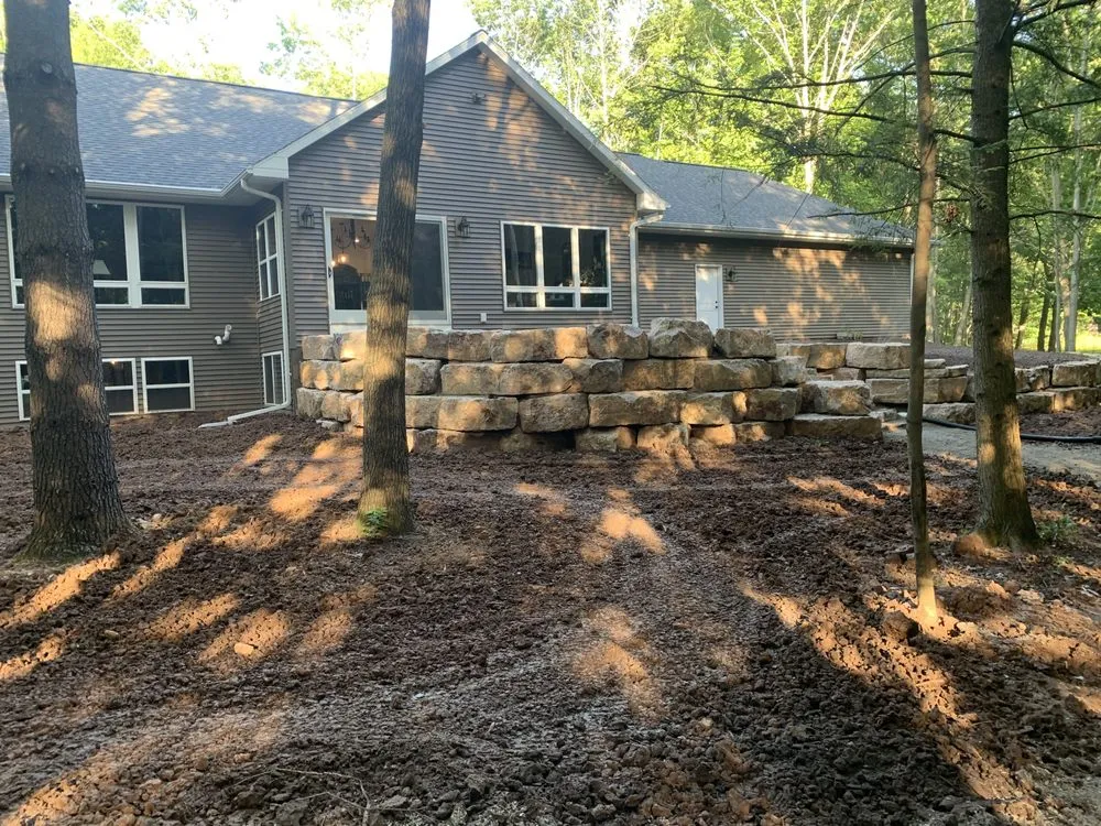 Custom outdoor landscaping in Greenleaf, WI - Limestone creations
