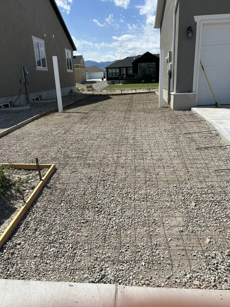 Professional yard cleanup service experts serving South Jordan, UT - Limitless Concrete