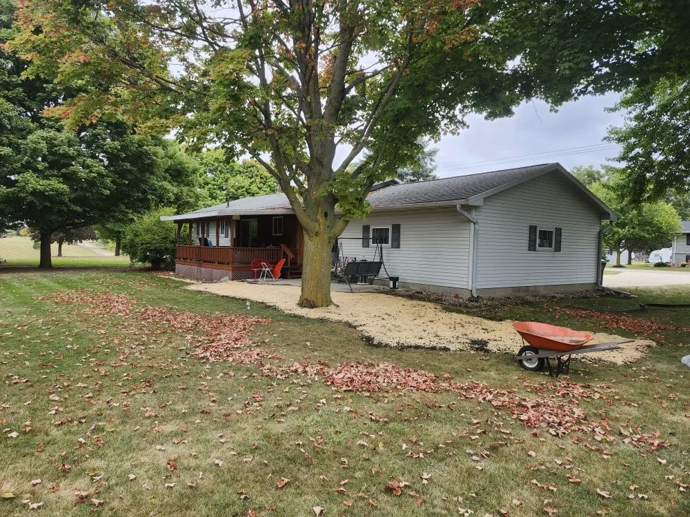 Reliable yard maintenance in Woodland, MI by Limitless Details