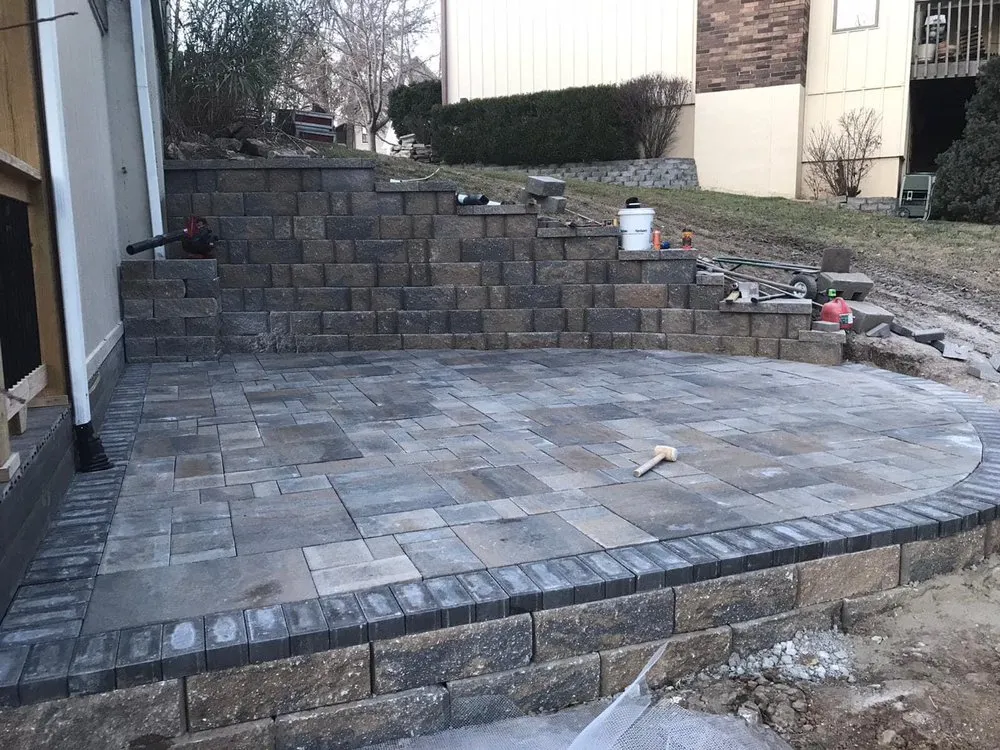Trusted residential landscaping experts serving Lake Tapawingo, MO - Limitless Landscapes