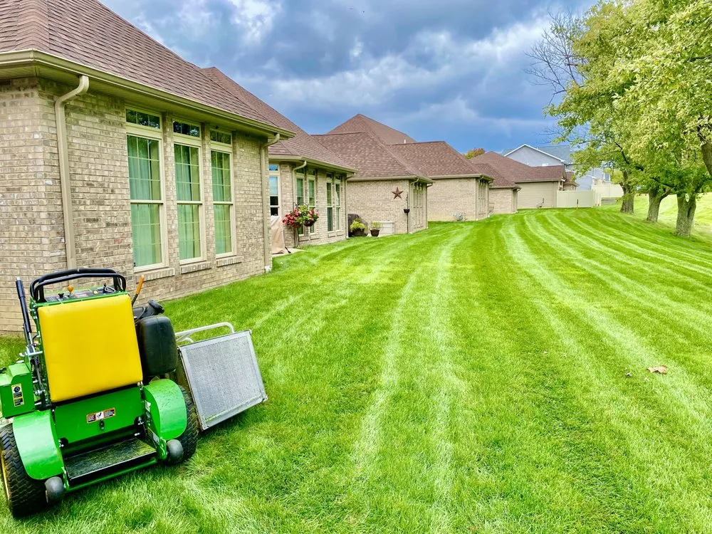 Expert lawn mowing service experts serving Pittsburgh, PA - Limitless Landscapes
