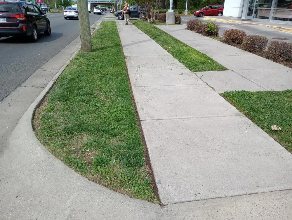 Affordable landscaping services in Roanoke, VA - Limitless Lawncare And Landscaping