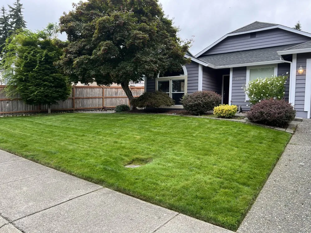 Custom garden landscaping in Kent, WA by Limitless Outdoor Services