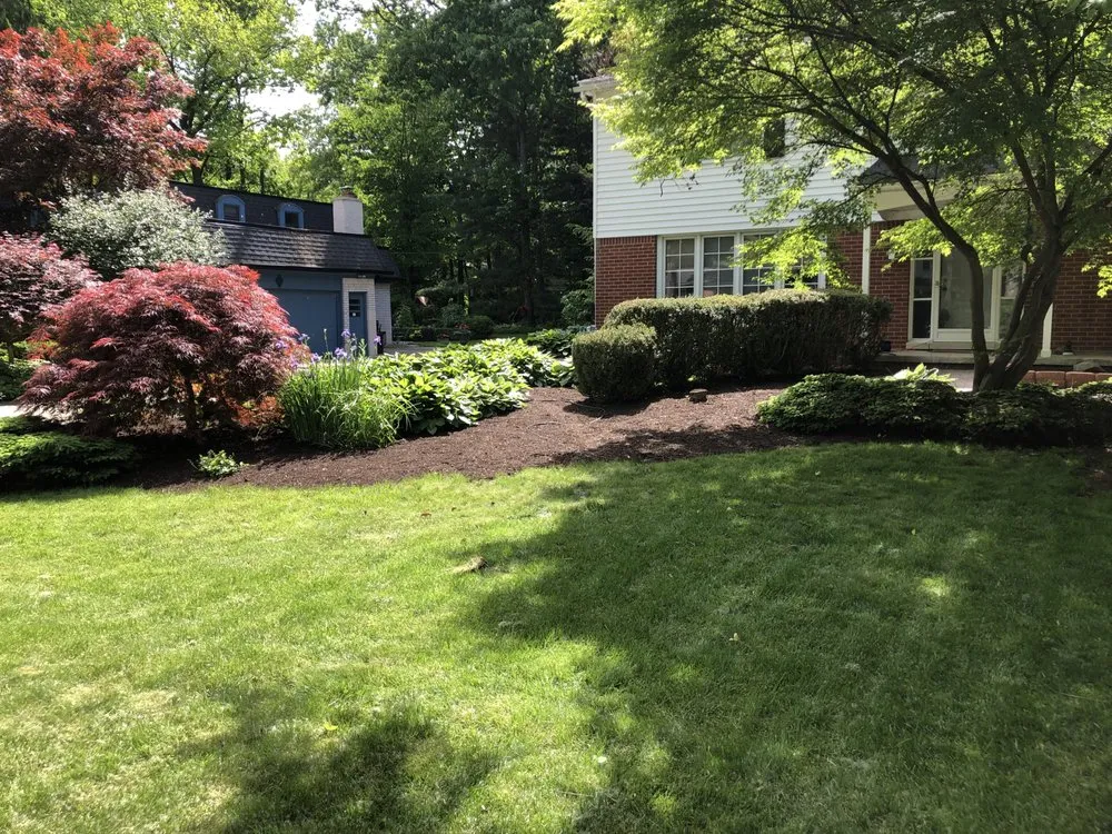 Local landscaping services in Southfield, MI by Limitlezz Landscaping