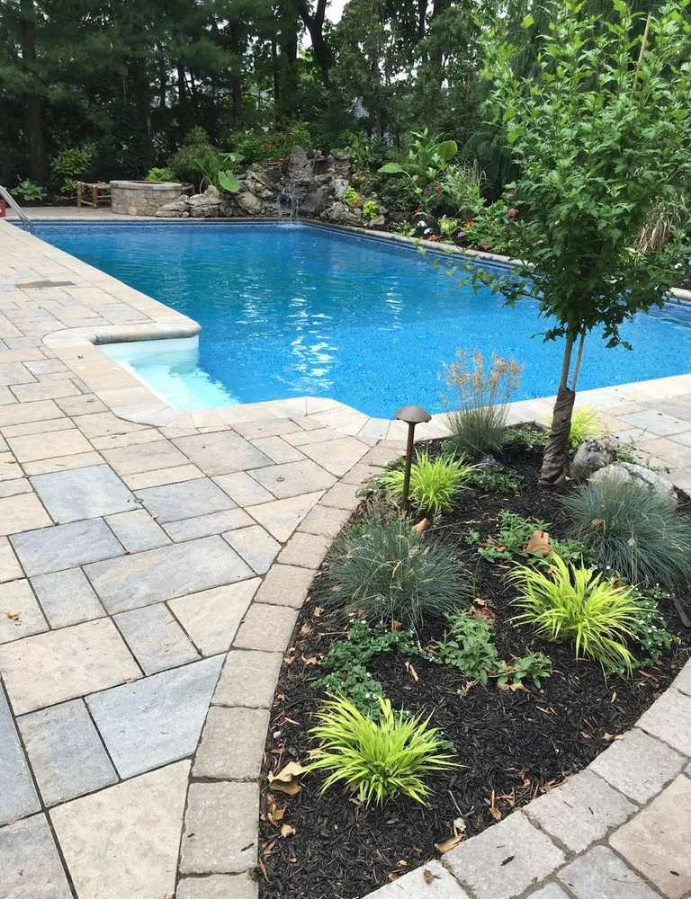 Reliable garden landscaping for homes in Hawthorne, NJ by Limone Farm & Gardens
