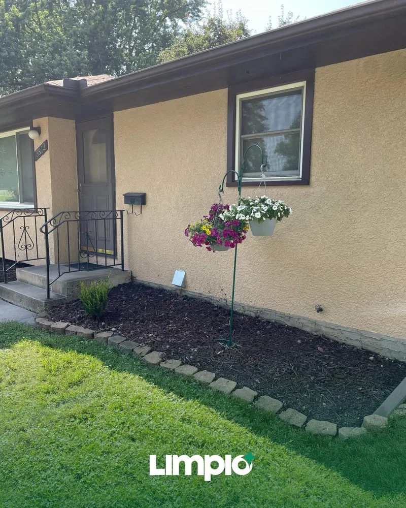 Affordable outdoor landscaping experts serving Minneapolis, MN - Limpio