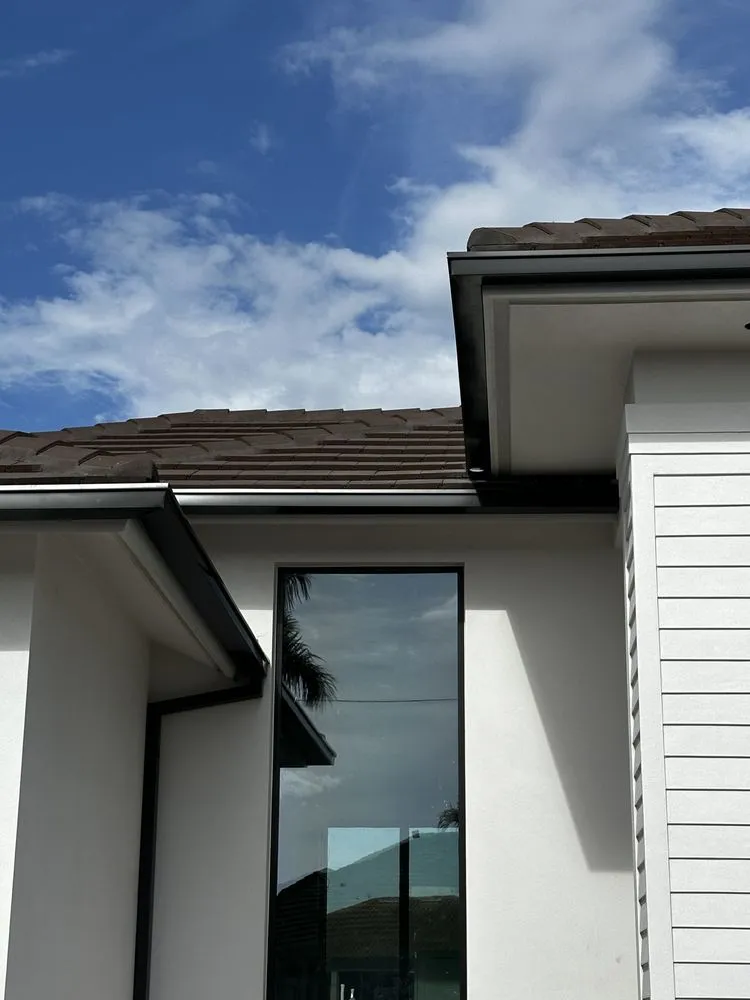 Professional lawn care service near you in Lehigh Acres, FL by Linares Landscape