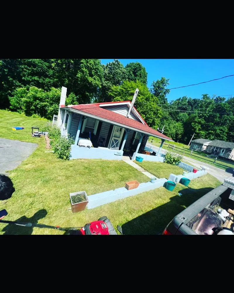 Expert yard maintenance for homes in Temple, PA by Linares Landscaping Services