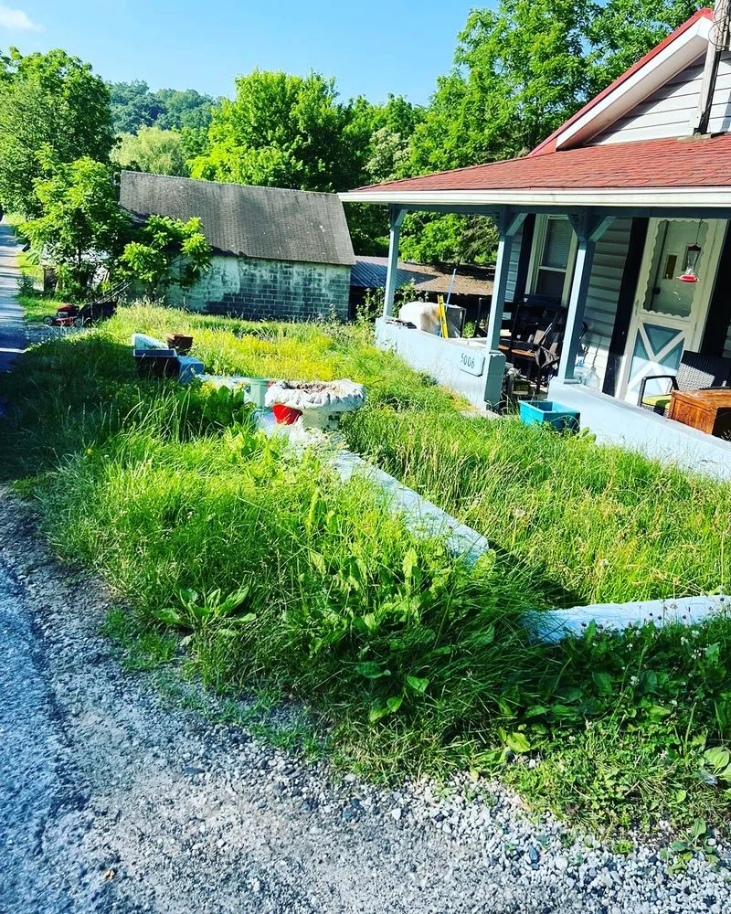 Professional lawn mowing service in Temple, PA - Linares Landscaping Services