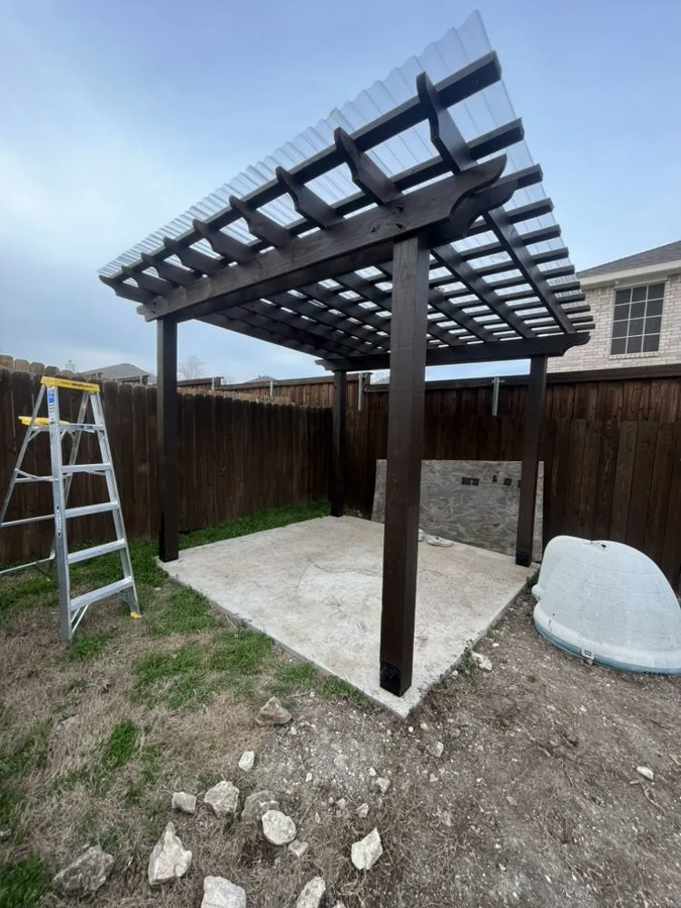 Professional outdoor landscaping experts serving Benbrook, TX - Lincecum Decks & More