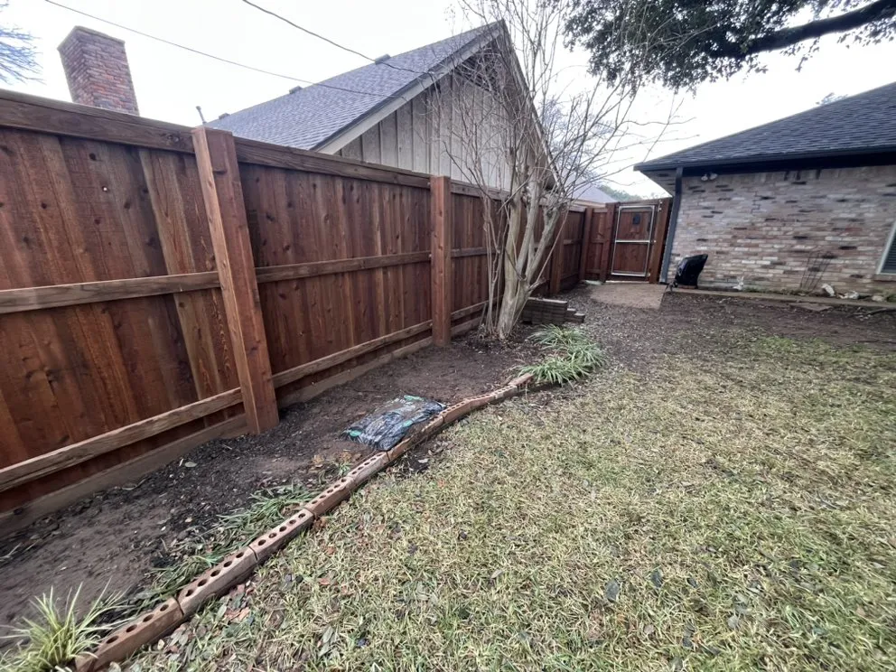 Expert garden landscaping experts serving Benbrook, TX - Lincecum Decks & More