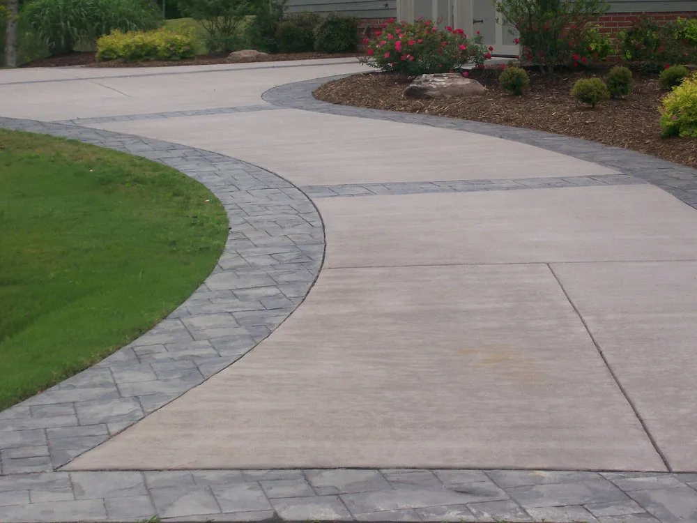 Top-rated residential landscaping for homes across Chicago, IL - Lincoln Asphalt & Masonry