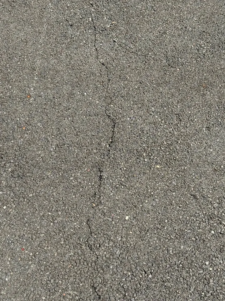 Professional lawn mowing service in Chicago, IL - Lincoln Asphalt & Masonry