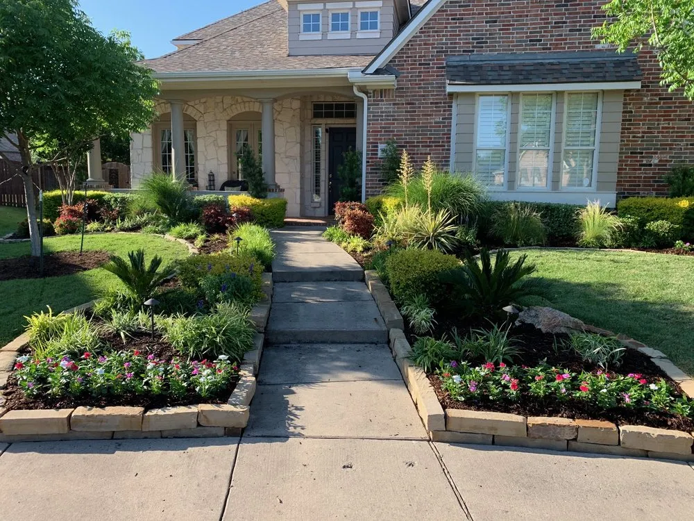 Local yard maintenance experts serving Farmersville, TX - Lincoln Landscape and Lighting