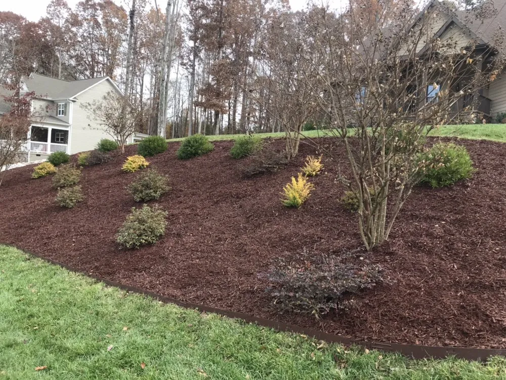 Top-rated lawn care service in Lincolnton, NC - Lincoln Landscape