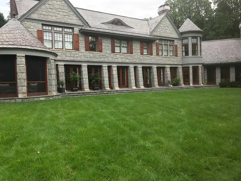 Local lawn mowing service with custom design across Franklin Lakes, NJ - Lincoln Landscaping - The Natural Choice