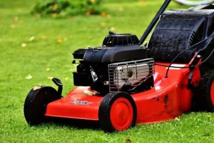 Lincoln Landscaping Logo