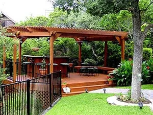 Local yard maintenance in Lincoln, NE - Lincoln Outdoor Living