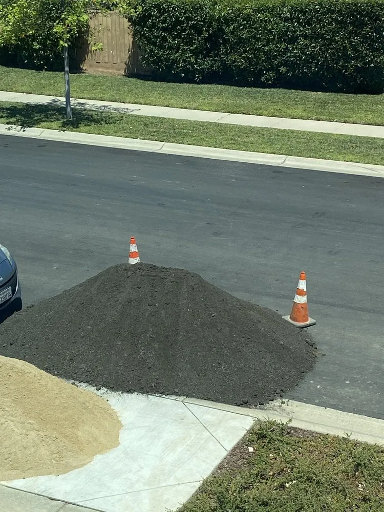 Affordable landscape installation with custom design in Lincoln, CA by Lincoln Sand & Rock