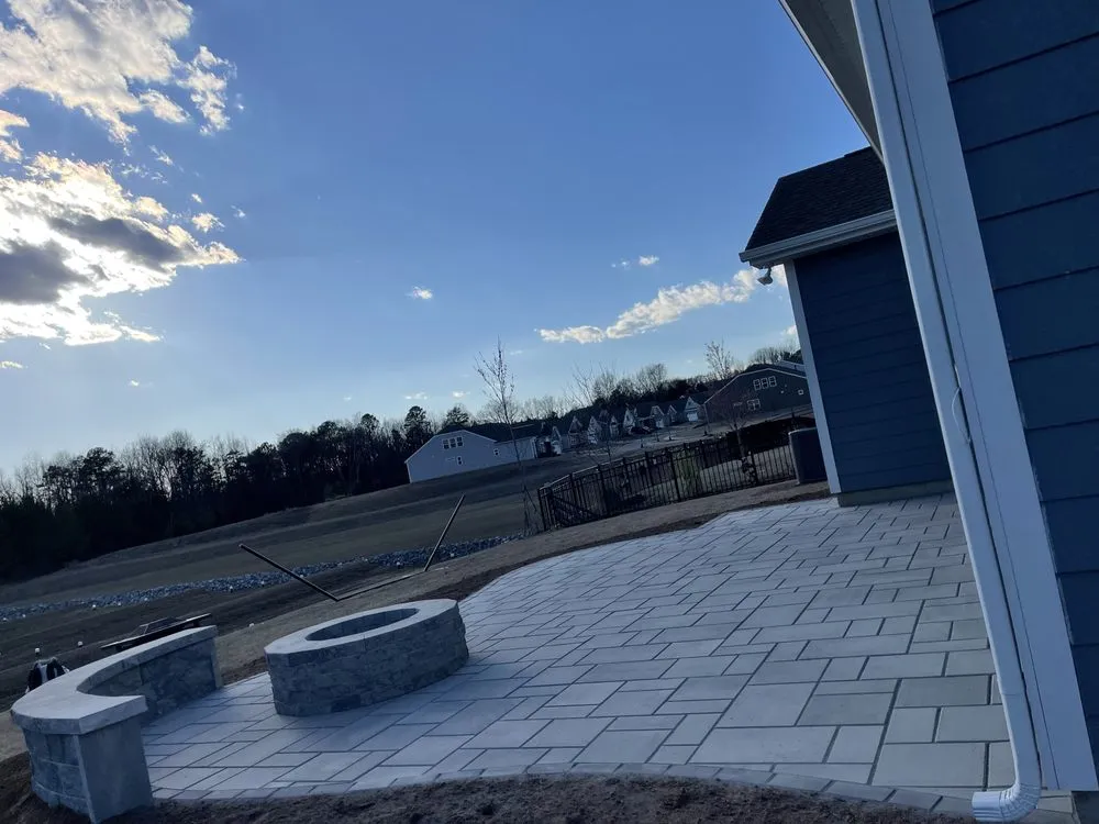 Affordable outdoor landscaping in Cornelius, NC by Lincolton Hardscapes