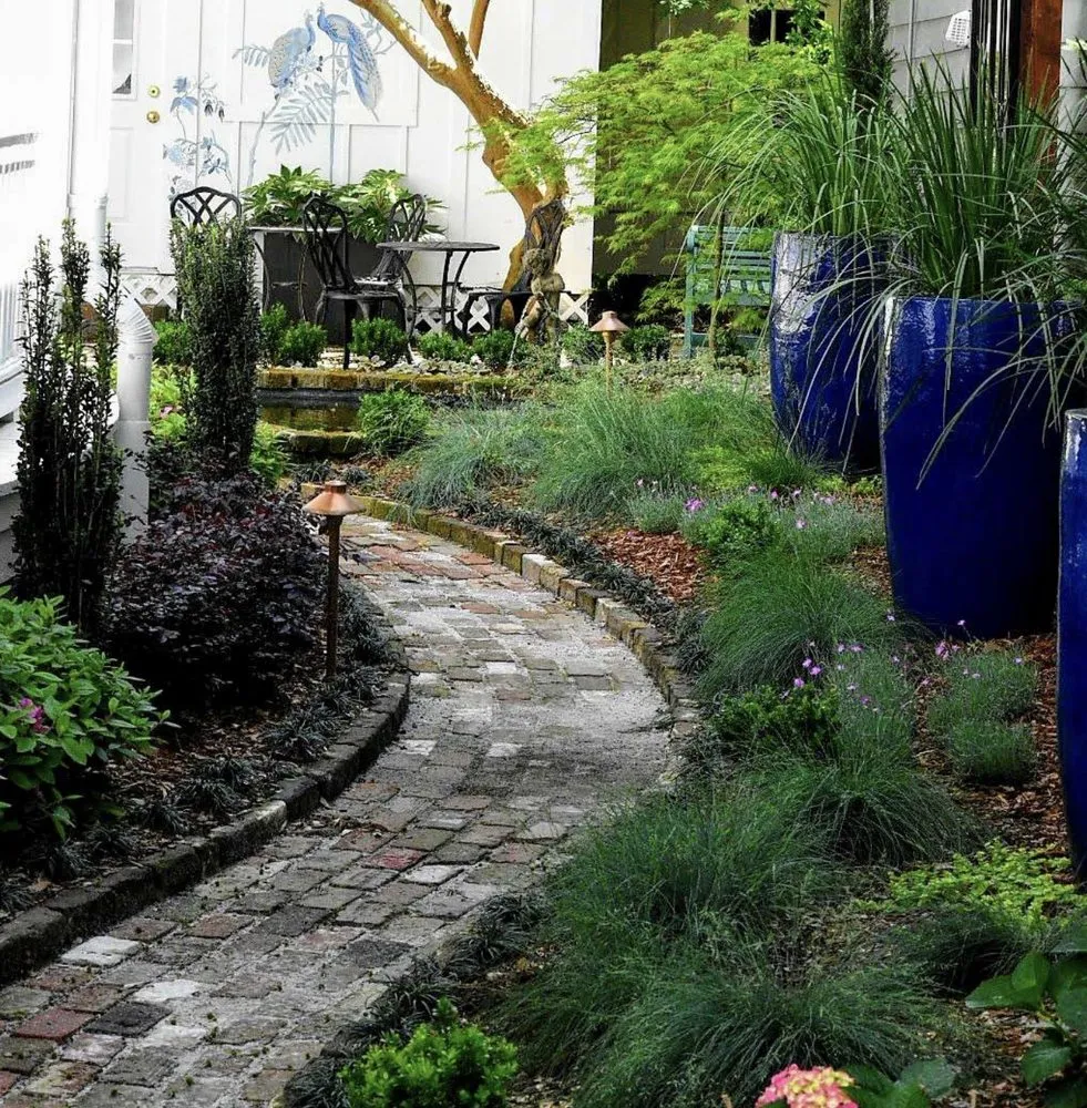 Reliable landscape design in Mount Pleasant, SC by Linda Greenberg Landscape & Design