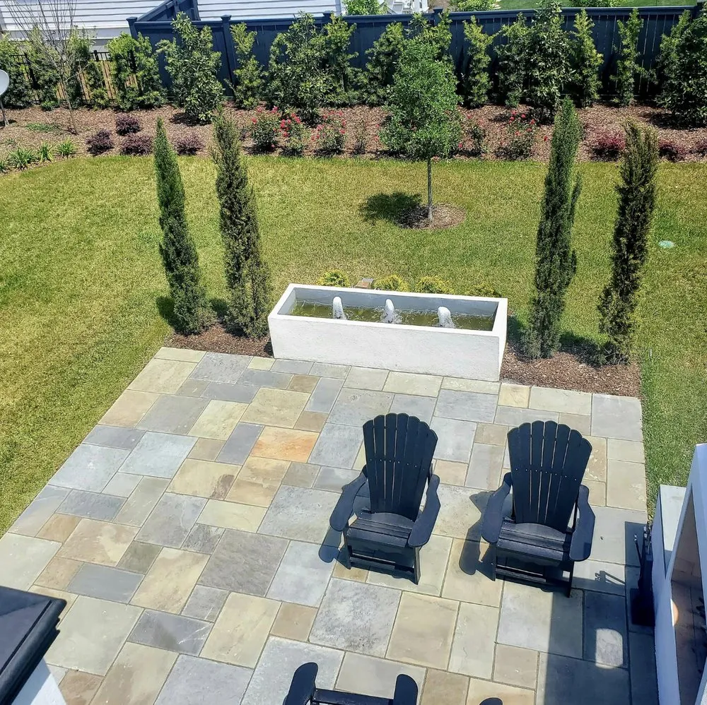 Reliable yard cleanup service in Mount Pleasant, SC - Linda Greenberg Landscape & Design