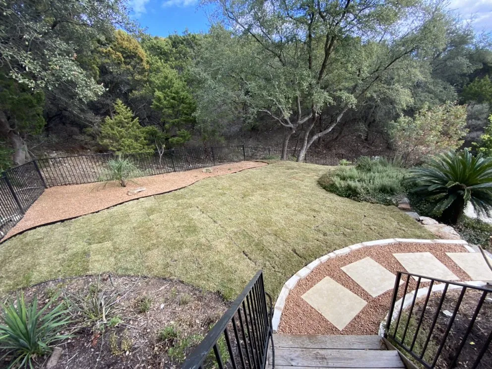 Custom garden landscaping experts serving Elgin, TX - Linda Vista Landscaping & Maintenance