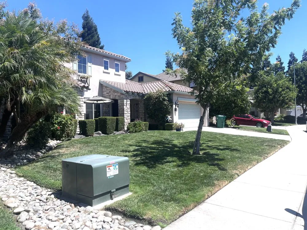 Affordable landscaping services with custom design in Acampo, CA by Linda Vista Landscaping