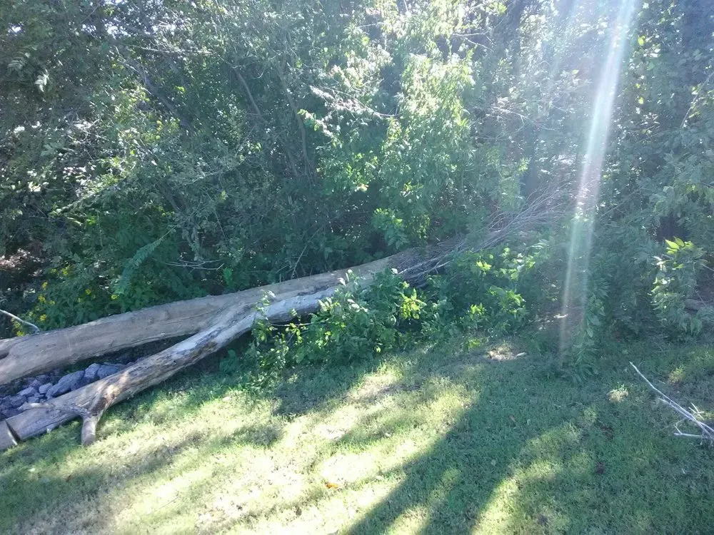 Custom landscaping services for homes in Cement, OK by Linda's Lawn Garden Landscaping