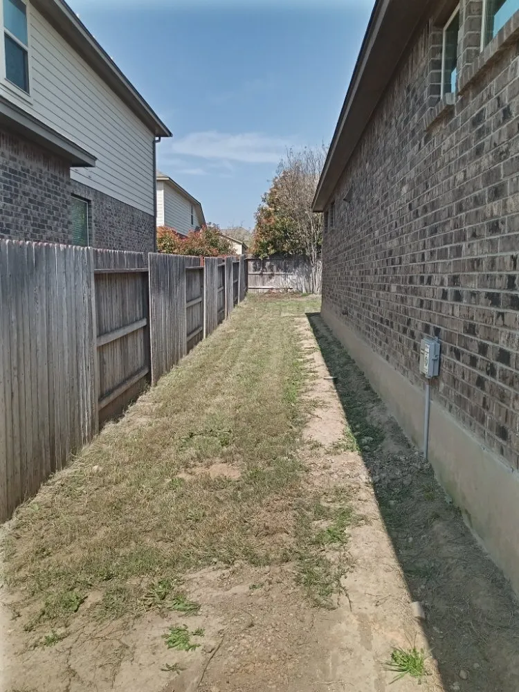 Trusted landscaping services in New Braunfels, TX - Linda's Mowing & Hauling