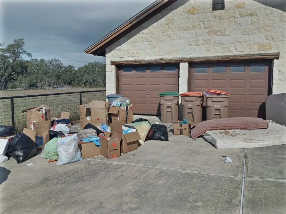 Top-rated garden landscaping for outdoor upgrades in New Braunfels, TX by Linda's Mowing & Hauling