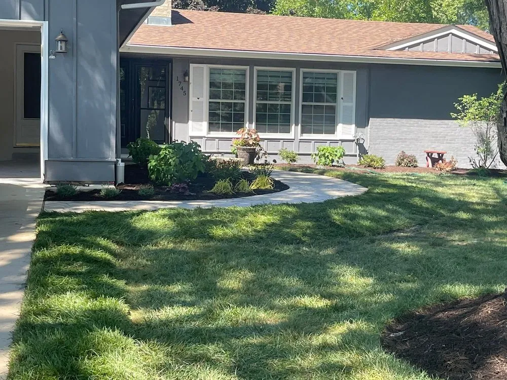 Local landscaping services with custom design in West Chicago, IL by Linda’s sun