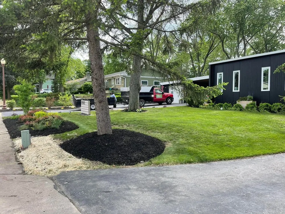 Expert garden landscaping for beautiful yards in West Chicago, IL by Linda’s sun