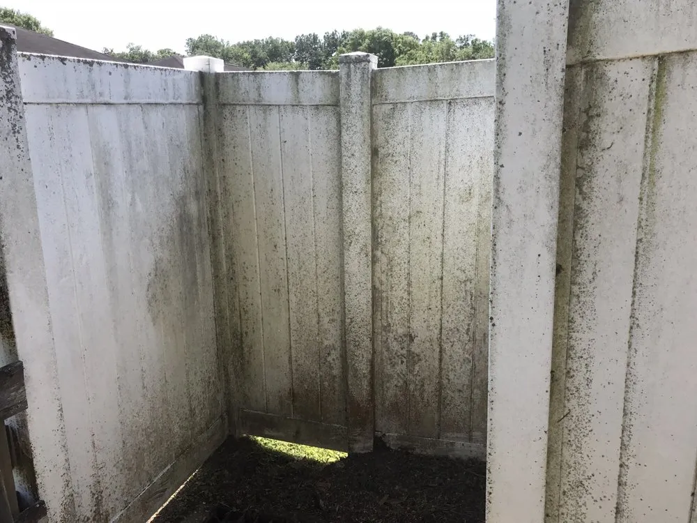 Custom yard cleanup service in Lakeland, FL by Linder Lawnscape