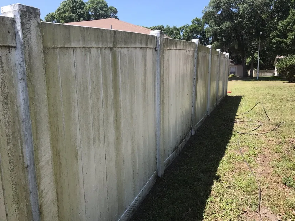 Reliable lawn mowing service experts serving Lakeland, FL - Linder Lawnscape