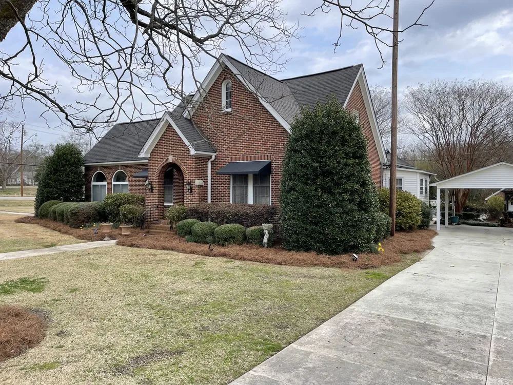 Local garden landscaping experts serving Greenwood, SC - Lindleys Lawn and Landscape