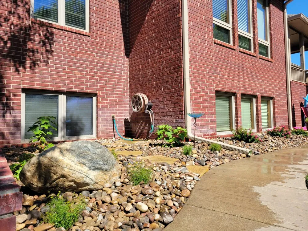 Top-rated garden landscaping for year-round maintenance across Valley Center, KS - Lindsay & Co. Landscaping