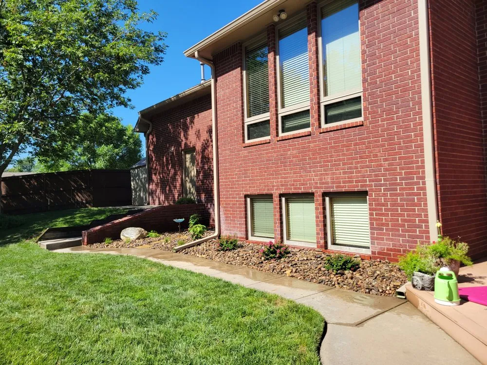 Local residential landscaping experts serving Valley Center, KS - Lindsay & Co. Landscaping